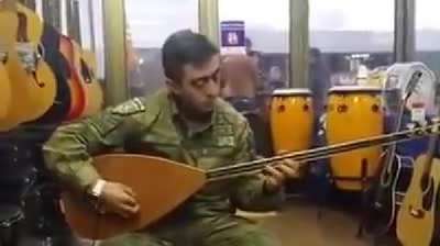 Türk askerinden Kosova’da Orhan Gencebay şarkısı