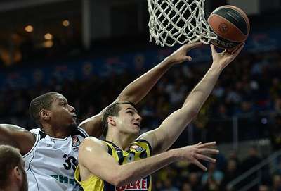 Fenerbahçe Ülker 7. galibiyetini aldı