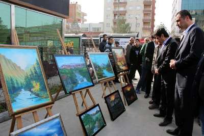 Batman Belediye Başkanı, Öcalan resmini 1000 liraya aldı