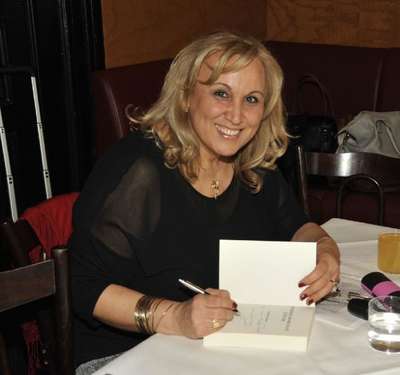 Esma Arslan, siyasi göçmenleri anlattı