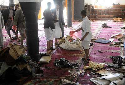 Yemen'de iki cami saldırısı: 137 ölü