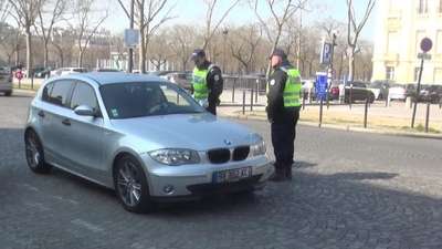 Paris'te haftasonu toplu taşıma ücretsiz