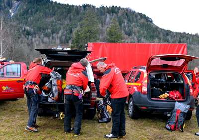 Kimliklerin tespiti için DNA'lar toplanıyor