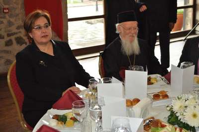 Bartholomeos: Şiddet Tanrı'nın lütfettiği aklı kullanamayanların başvurduğu yöntemdir (2)
