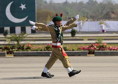 Pakistan'dan sert yanıt verme kararı