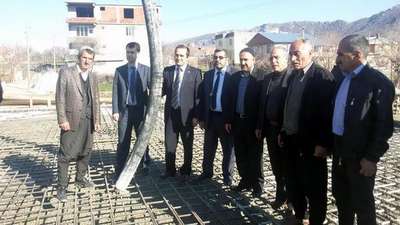 5 bin nüfusa, 3 bin kişilik cami