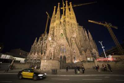 Dünya Saati'ne Barcelona'dan destek