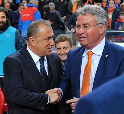 'Terim, Hiddink'in fişini çekecekti'