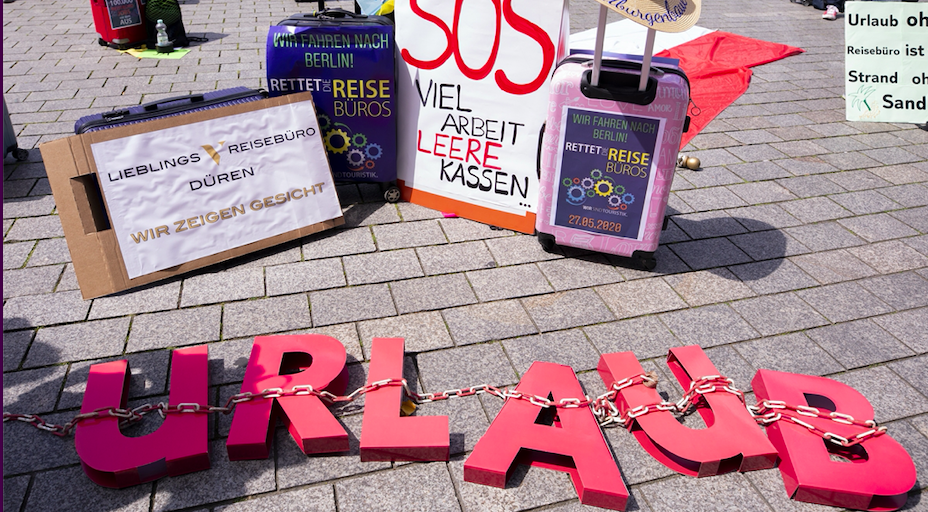Berlin’de turizmciler sokaklara indi