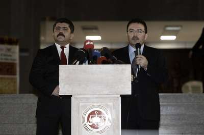 '18 yaş teklifi' kabul edildi