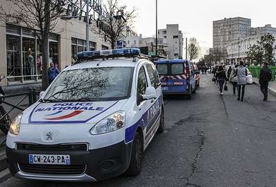 Paris'te patlayıcı paniği