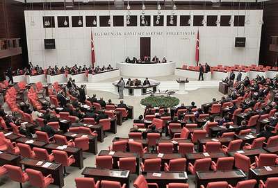 Meclisin gazeteci adayları