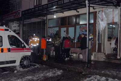 Bozdağ'da 1 kişi öldü 19 dağcı mahsur kaldı (4)