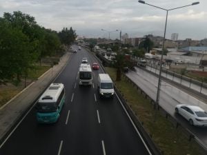 İzmir’de kısıtlama bitti, trafik başladı