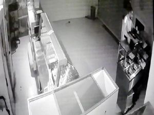 Kimliği Kamera Görüntüsünden Belirlenen Hırsızlık Şüphelisi Tutuklandı