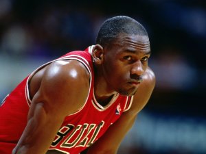 Michael Jordan, George Floyd'un Öldürülmesini Kınadı