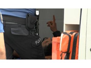 Fatih'te Bıçaklı Kavga Sonrası Yaşanan Arbede Kamerada