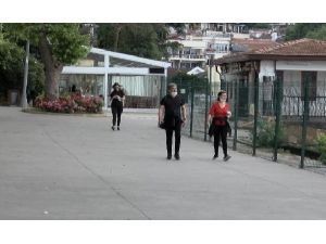 Bebek Sahili'nde Yürüyüş Ve Spor Yaptılar