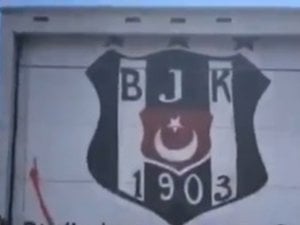 ABD'deki Protestolarda Dikkat Çeken Beşiktaş Yazısı