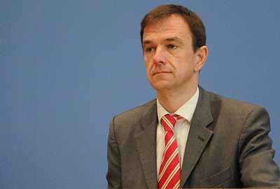 Alman hükümeti, her ülkede idama karşı
