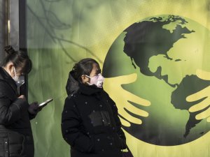 Balkan Ülkeleri Kovid-19 Önlemlerini Kaldırmaya Devam Ediyor