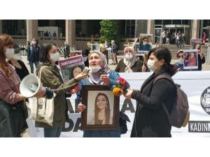 Ölümü Şüpheli Anestezi Teknikeri Ayşe'nin Doğum Gününde Adliye Önünde Açıklama
