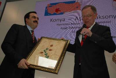 Alman başbakana lale sürprizi