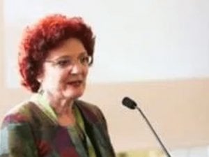 Avrupa’da önlemlerin gevşetilmesi : “Bu bir maraton, sürat koşusu değil“