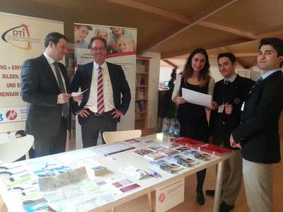 DTI ve HdWM'den İzmir çıkarması
