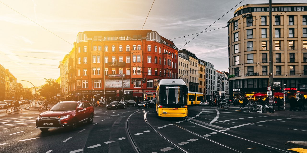Berlin korona saçıyor: Türklerin yaşadığı bölgedeki apartman karantinada
