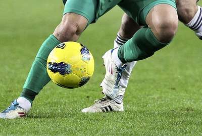 Rakibini ısıran futbolcuya 6 ay ceza