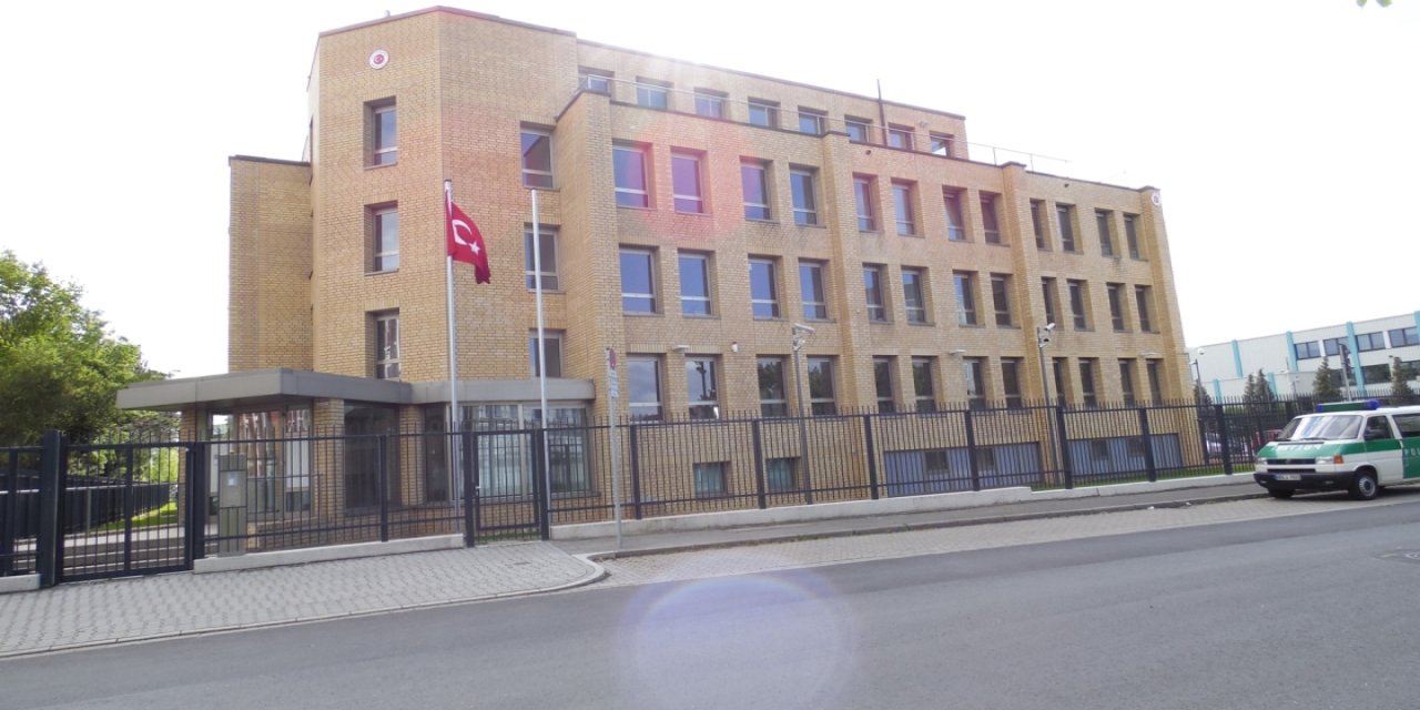 Düsseldorf Başkonsolosluğu’nda korona vakası: 26 Haziran’a dek kapalı
