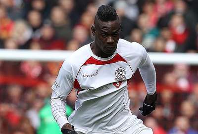 Balotelli'ye 4 bin ırkçı mesaj