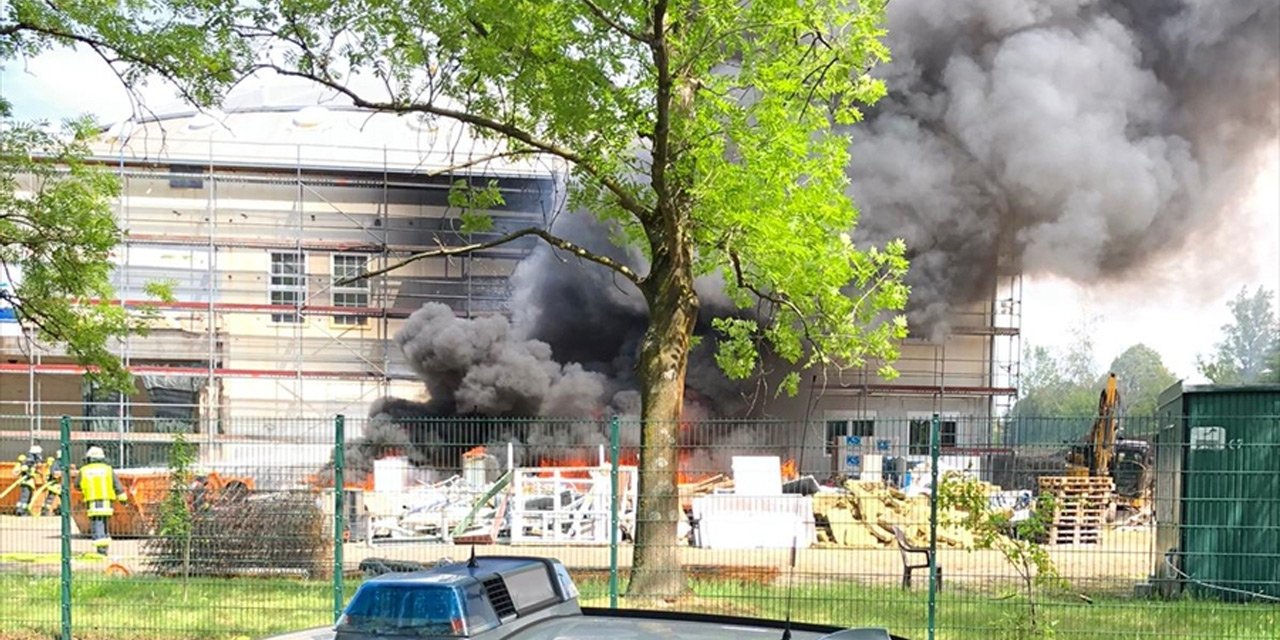 Almanya'da cami şantiyesinde yangın: Rapor hazırlanıyor