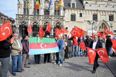 Belçika'da 'soykırım anıtı' protestosu