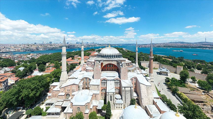 AB, Ayasofya kararını sineye çekemiyor: Bakanlar somut tepki arayışında
