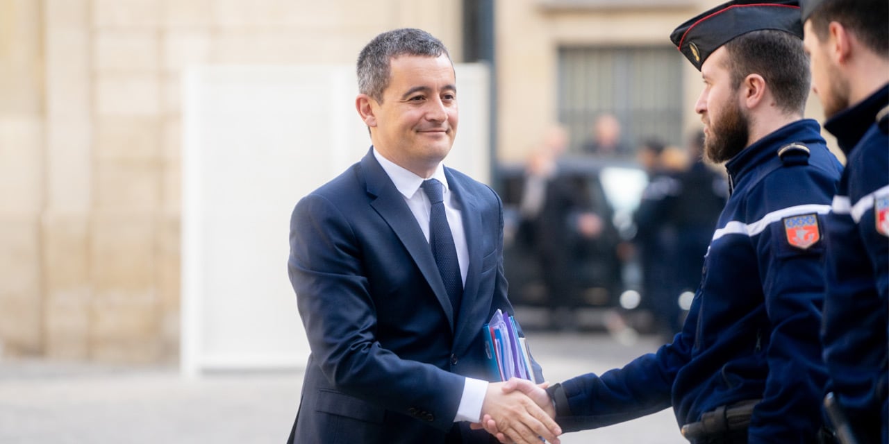 Macron, tecavüzle suçlanan İçişleri Bakanı Darmanin'i savundu