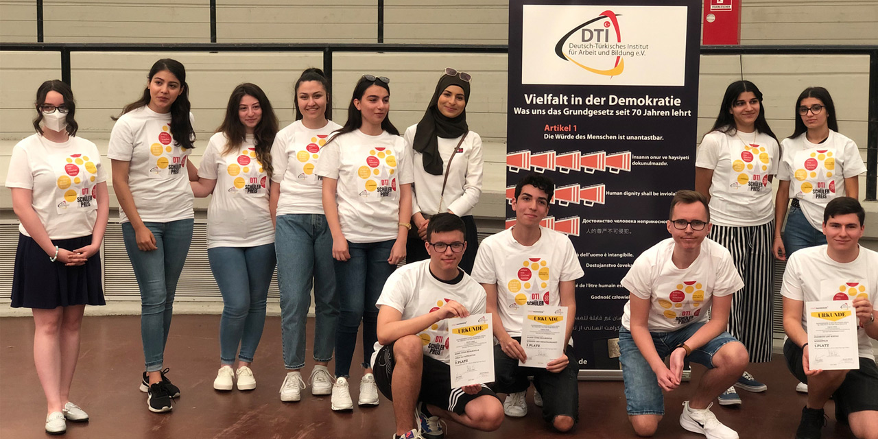 DTİ Öğrenci Ödülleri: Evsizlik sorununa çare aradılar