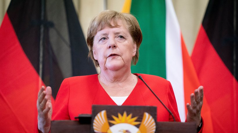 Sağ içi çatışma derinleşiyor: Aşırı sağcı AfD, Merkel ve hükümetine dava açtı