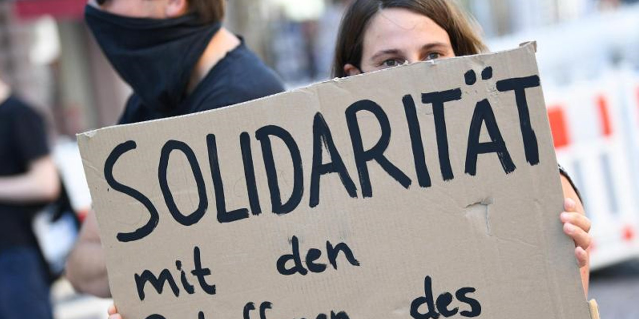 Gözaltına alındılar: Irkçı tehdit mektuplarını o çift mi gönderdi?