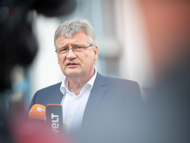 Sağ popülist AfD’de sular durulmuyor: “Kalbitz Meclis Grubu Başkanı olarak kalamaz”