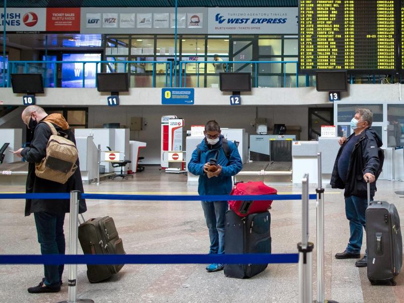 Salgında “dokunmasız” uçuşlar: Havaalanında akıllı telefon ile uzaktan kumanda dönemi başlıyor