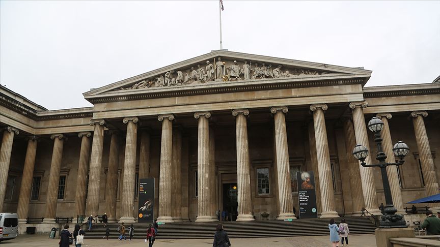 Irkçılığın kökleri: British Museum, köle tüccarı kurucusunun büstünü kaldırdı