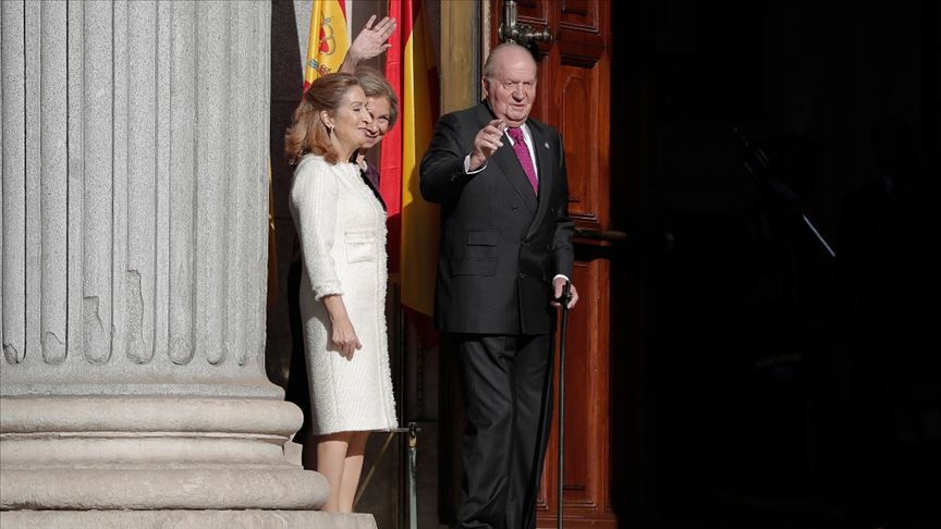 Barselona Belediyesi, eski İspanya Kralı Juan Carlos’un onur madalyasını geri aldı