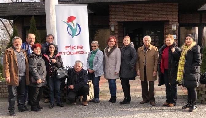 Almanya’dan kutlama mesajıyla yasağa tepki: “Bizler milyonlarız boyun eğmeyiz“