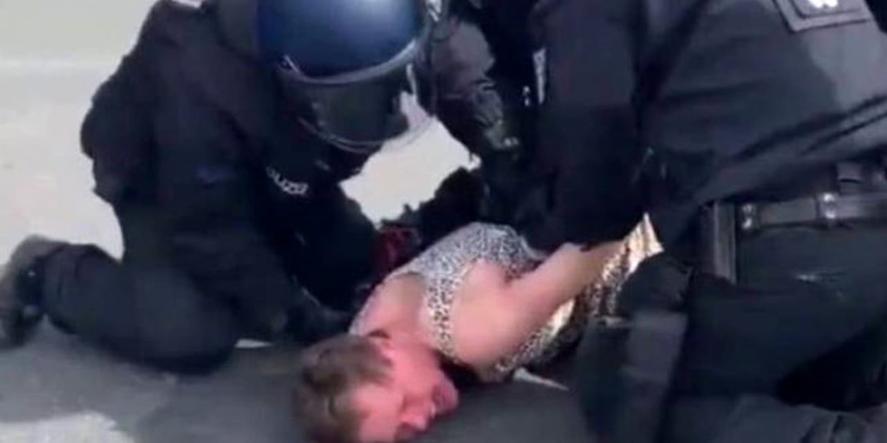 Berlin saatli bomba: Kennedy, polis şiddeti, neonazilerin parlamento baskını