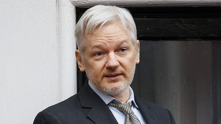 “Sisler bulvarı”nda adalet: Julian Assange, ABD’ye iade davasında hâkim karşısına çıktı