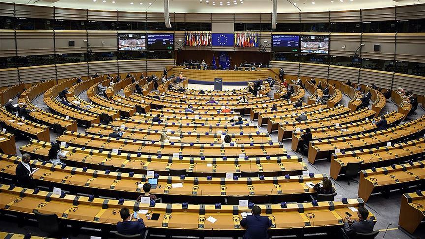 Avrupa Parlamentosu koronavirüs önlemleri kapsamında oturumları Brüksel’e çekti