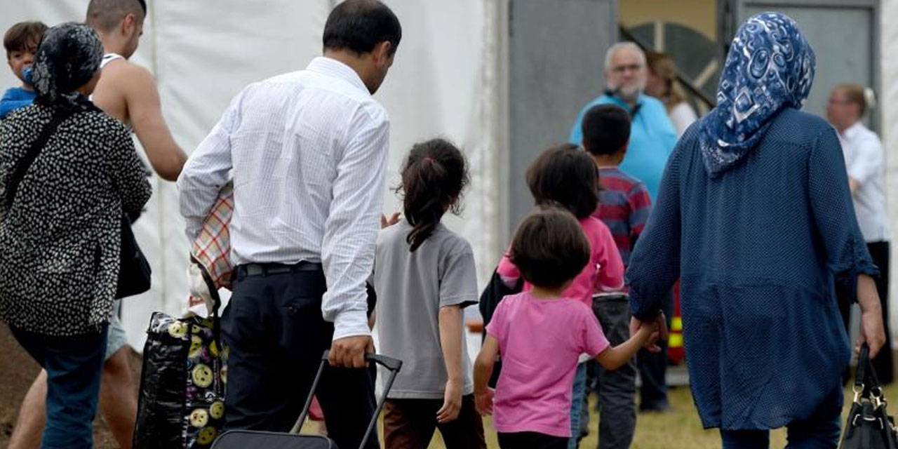 Federal Almanya 1500 mülteciyi alıyor: Bu sefer anne ve babalar da gelecek