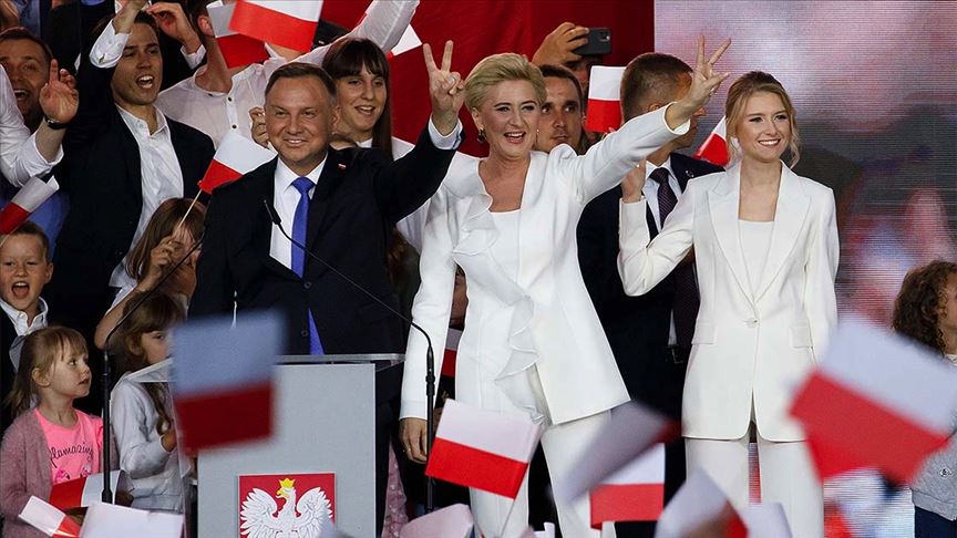 AP: “Polonya’da hukukun üstünlüğünün ihlal edildiğine dair güçlü kanıtlar var”